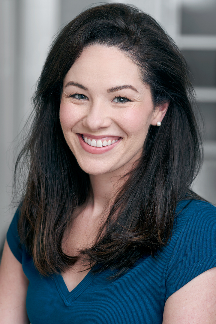 Leah Scofield professional headshot